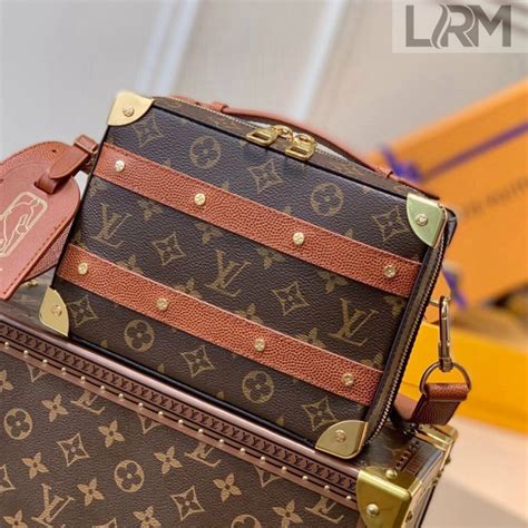 lv m45785|LOUIS VUITTON Shoulder Bag LV×NBA Monogram Canvas .